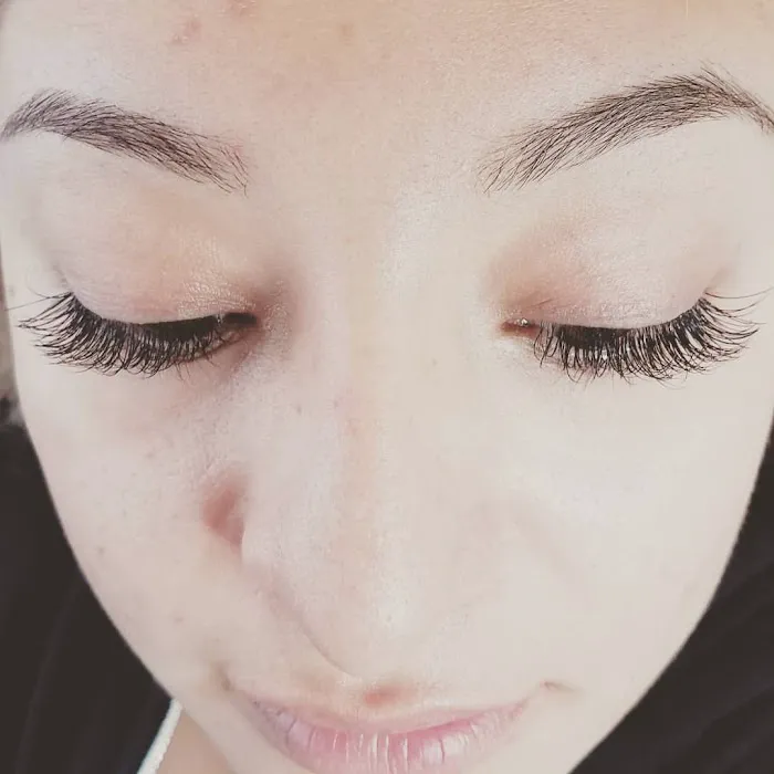 Gypsy's Lash Den Picture 2