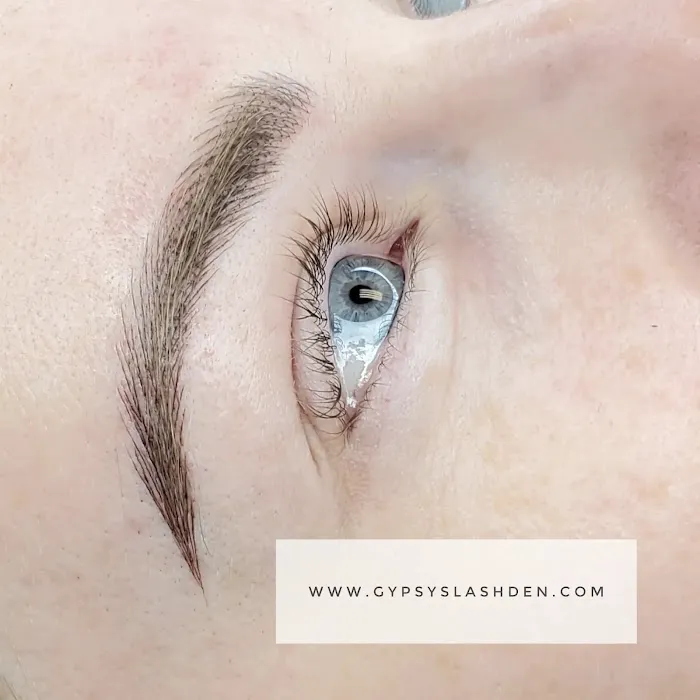 Gypsy's Lash Den Picture 9