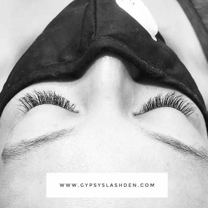 Gypsy's Lash Den Picture 10