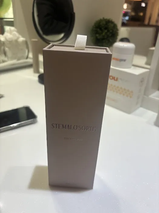 mia's Voupre Picture 3