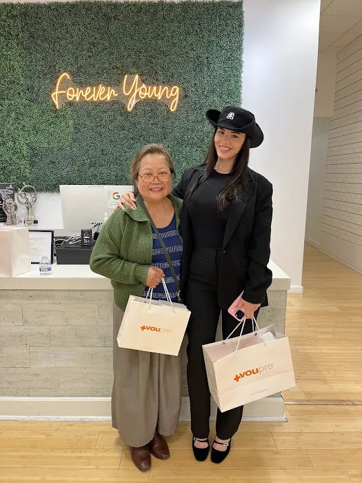 mia's Voupre Picture 6