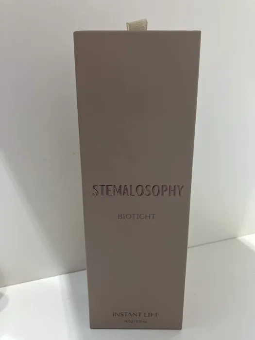 mia's Voupre Picture 5