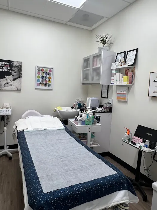 Lash & Brow LA Picture 3