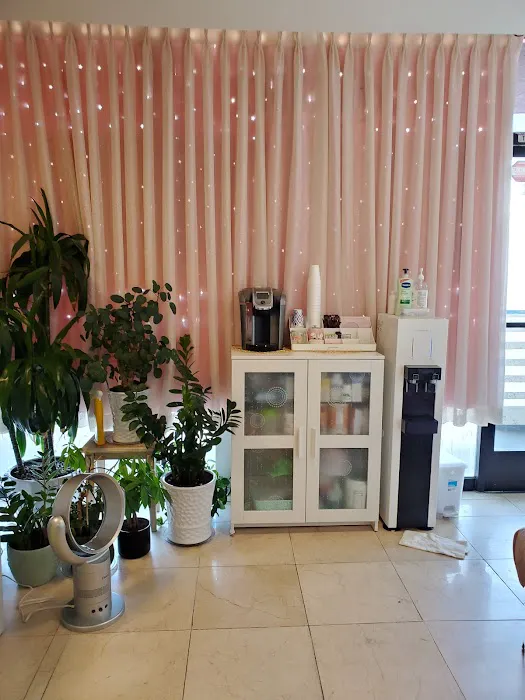 Raah Skin Care Picture 4