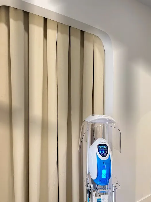 GLAM BEAUTY Picture 4