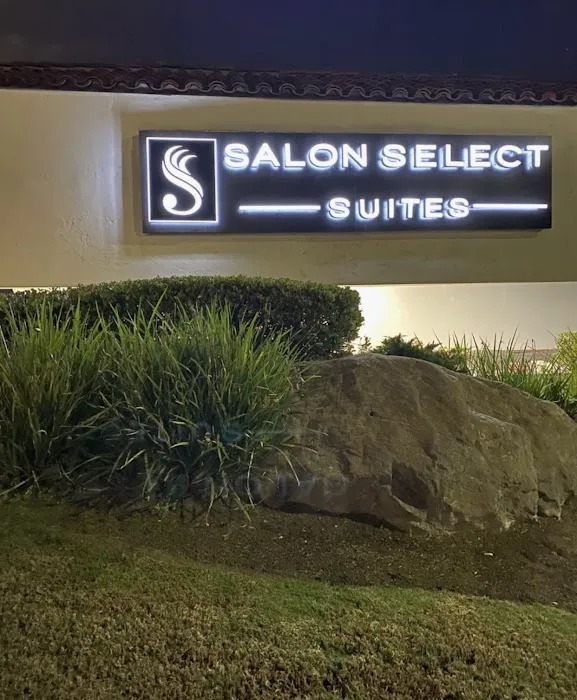 MoonGLO Aesthetics Picture 5