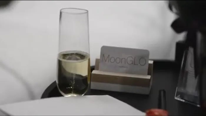 MoonGLO Aesthetics Picture 6