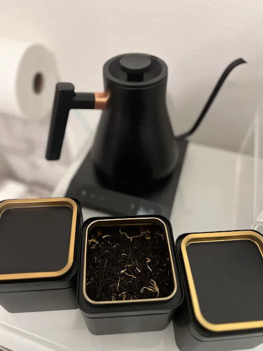 Le Petit Skin Picture 9