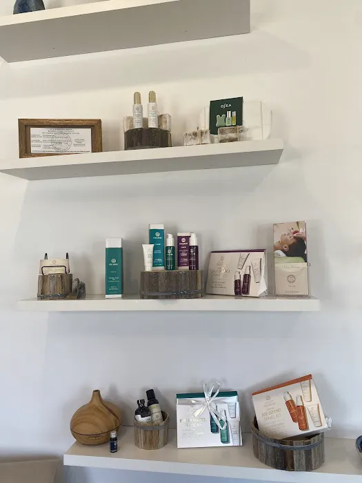 Livecynply Skin Ayurveda Picture 4