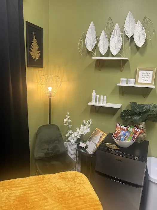 Elite Glow Lab Picture 1