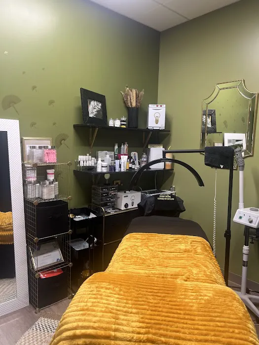 Elite Glow Lab Picture 2