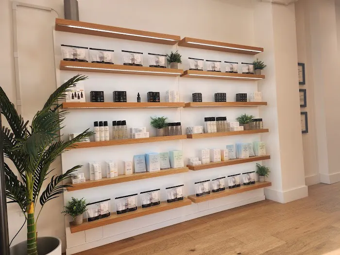 Skin Laundry - Larchmont Picture 1