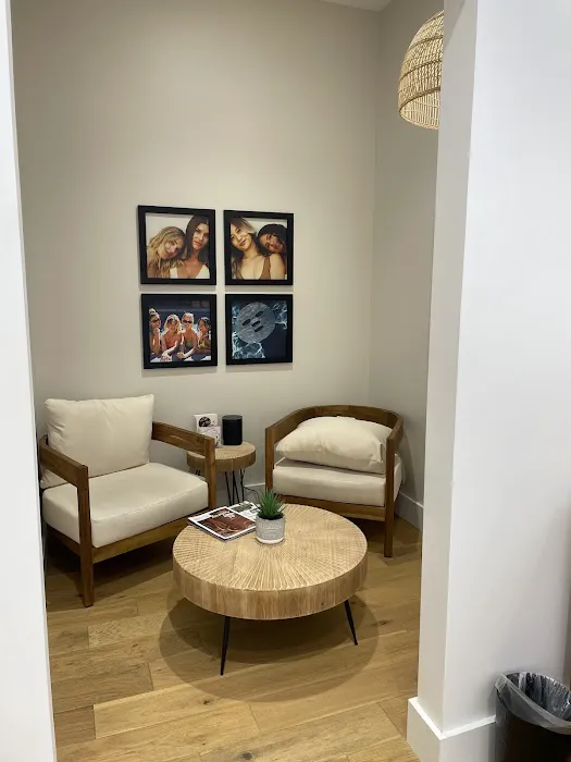 Skin Laundry - Larchmont Picture 5