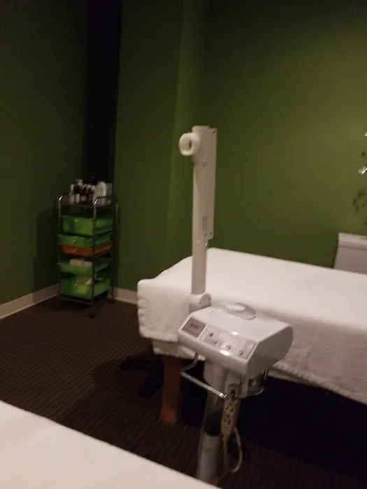 Gloria Skin Care Picture 9