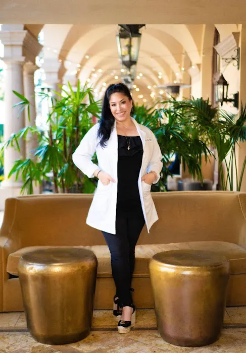 Skin by Molly M-Clinical & European Skincare Picture 6