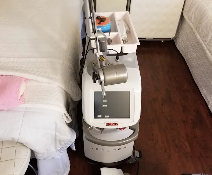 LA SoHo Med Spa Picture 5