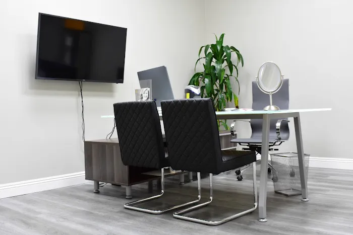 Dling Medical Aesthetic Center, Inc. Picture 7