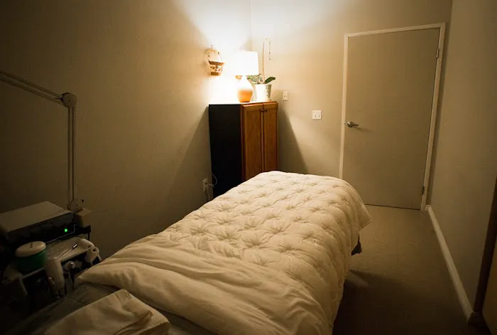 Essen Skin Clinic (Brea) Picture 2