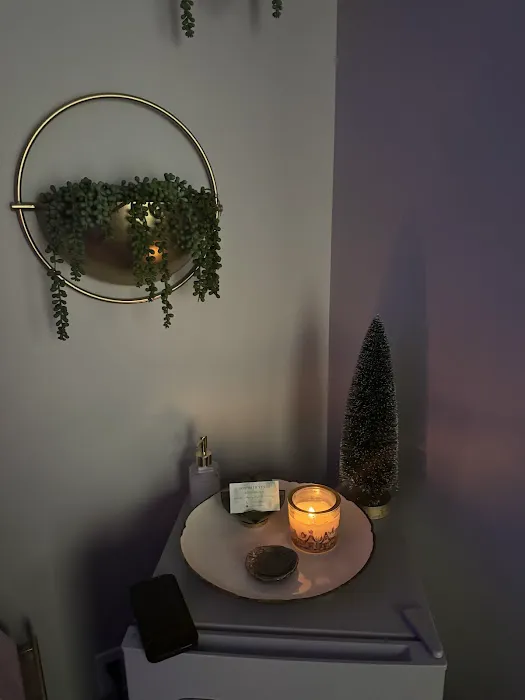 Skin with Venus Picture 1