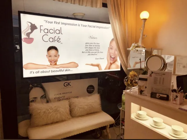Facial Café, Skin Care Salon Picture 7