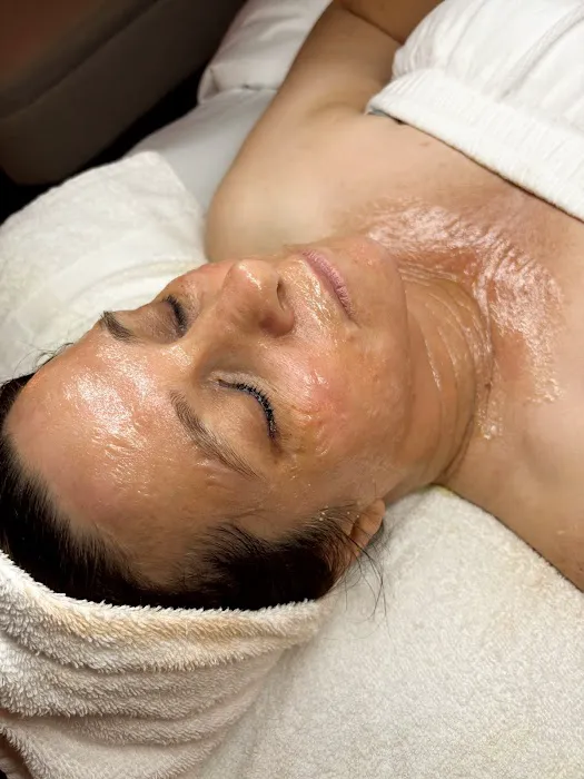 Skin & Soul - Result-Driven Facials and Waxing Picture 8