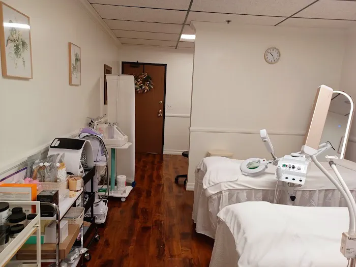 KORE skincare & beauty Picture 1