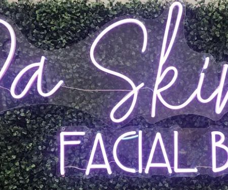 DaSkin Facial Bar