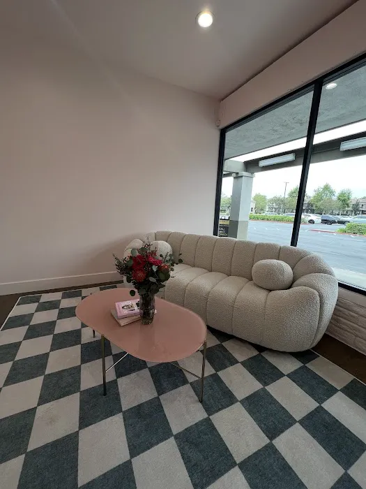 SKIN by The Nest Picture 2