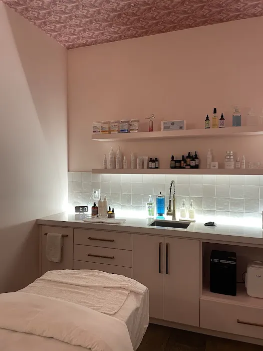 SKIN by The Nest Picture 4