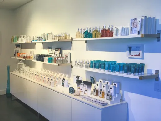 La Beaute Spa & Permanent Makeup Center Picture 9