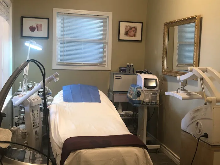 La Beaute Spa & Permanent Makeup Center Picture 10