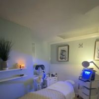 Nourish Esthetics by Marissa ico