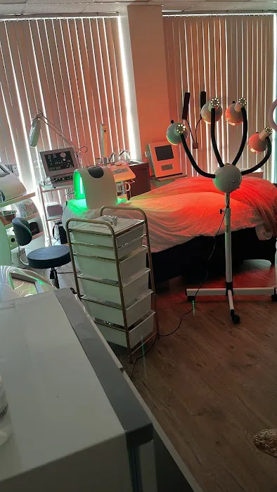 SKIN DRIPP Picture 1