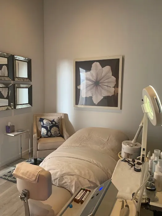 Jordan & Petersen Skincare LA Picture 2