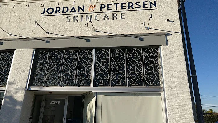 Jordan & Petersen Skincare LA Picture 7