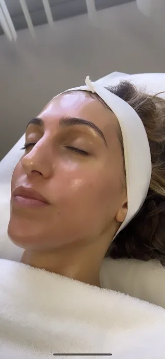 Jenny's Beauty Picture 3