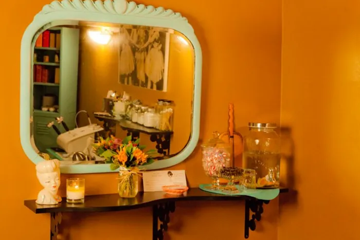 Doll Face Skincare Studio Picture 2