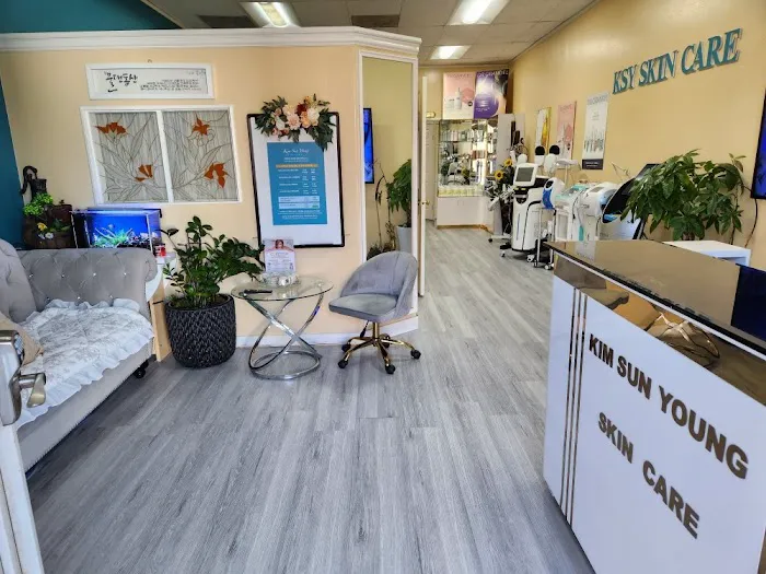 LA Skincare KSY (LA 스킨케어) Picture 1