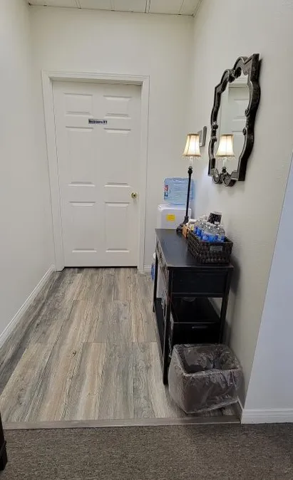 Skin Therapies Inc. Picture 7