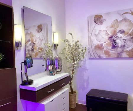 SkinGlow Salon