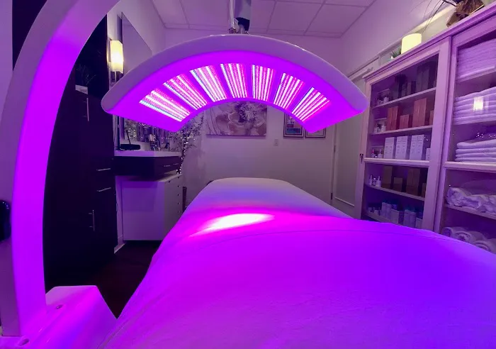 SkinGlow Salon Picture 5