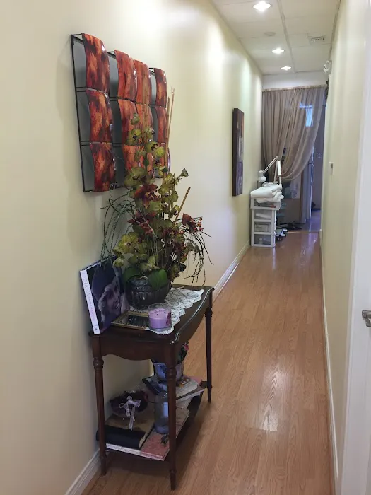 Viviyan Cosmetics LLC. Picture 2