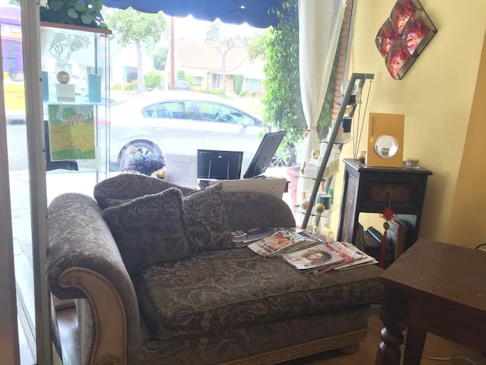 Viviyan Cosmetics LLC. Picture 6