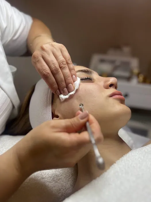 AV Skincare Picture 7