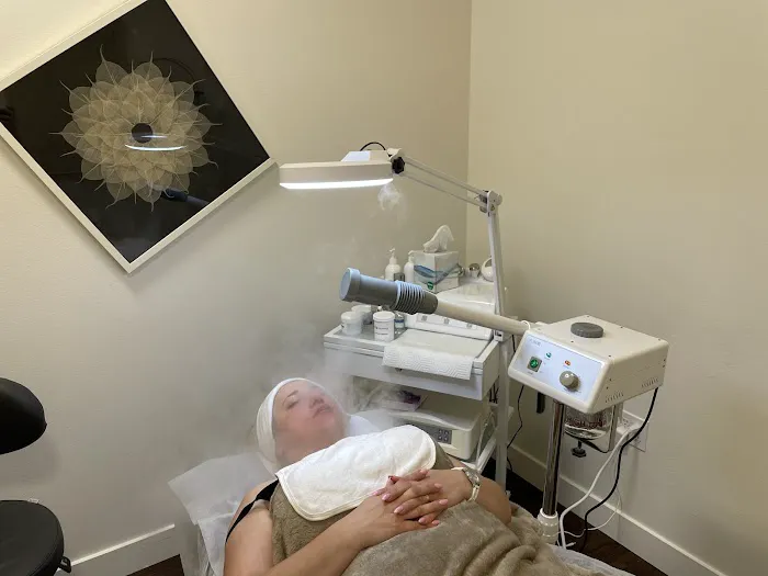 AV Skincare Picture 8