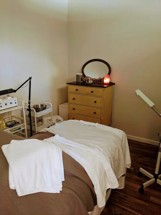 Ashley Miles Facial bar Picture 1