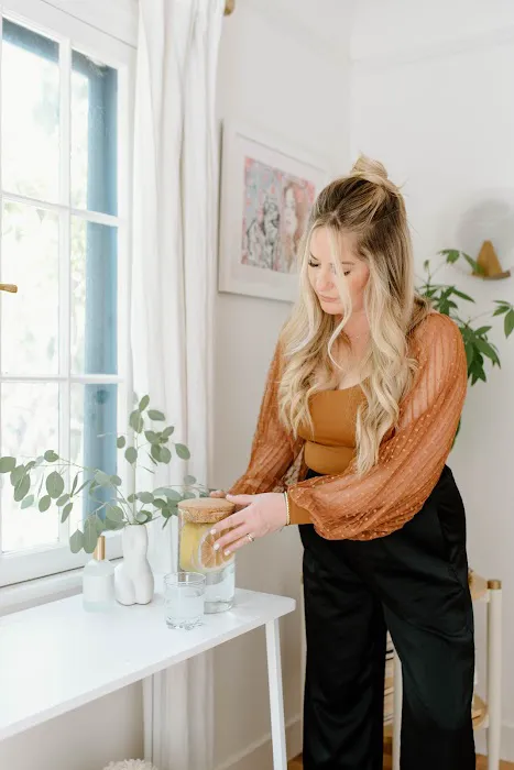 SKIN AURA FACIALS Picture 8