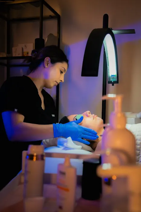 Skinfluence Esthetics Picture 4