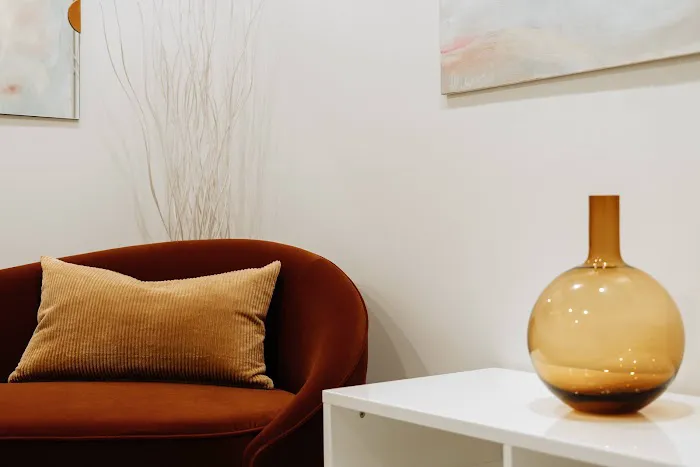 THE MODERN Ū Picture 4