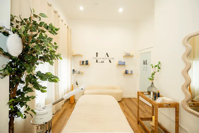 Happy Hands Aesthetics Picture 2